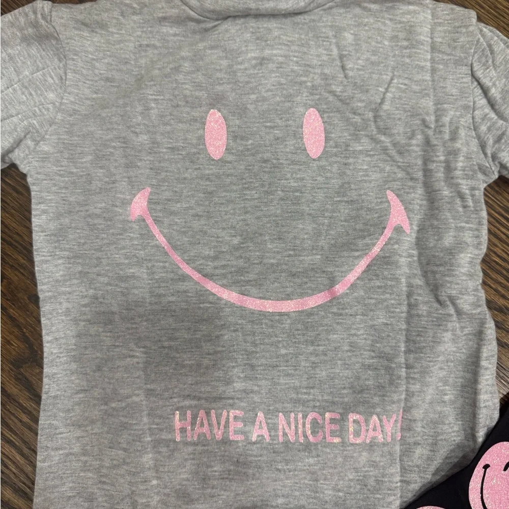 Smiley Face Set - Picture 2 of 2